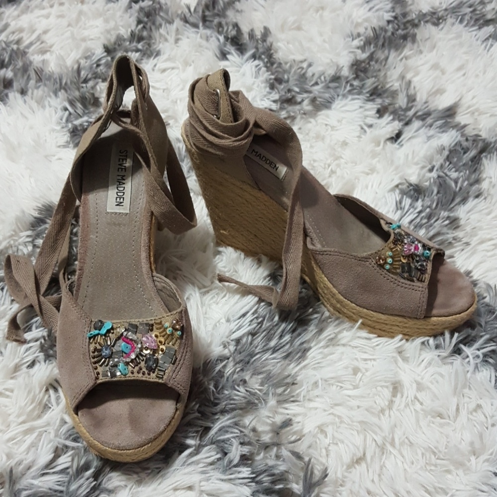 Steve Madden wedges with beading embroidery